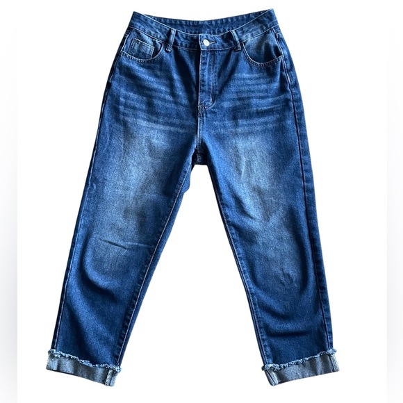 Curvy High Rise Jeans Women’s Size L 8/10 Dark Wash Cropped Raw Hem Cuffed - Picture 6 of 9